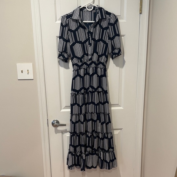 Tahari Dresses & Skirts - Women’s navy blue and white short sleeve maxi dress size XS NWT